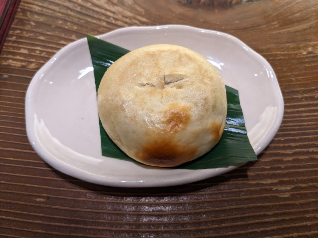 松本の居酒屋で食べた「おやき」