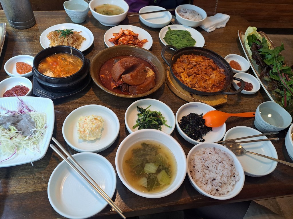 韓国家庭料理の朝食