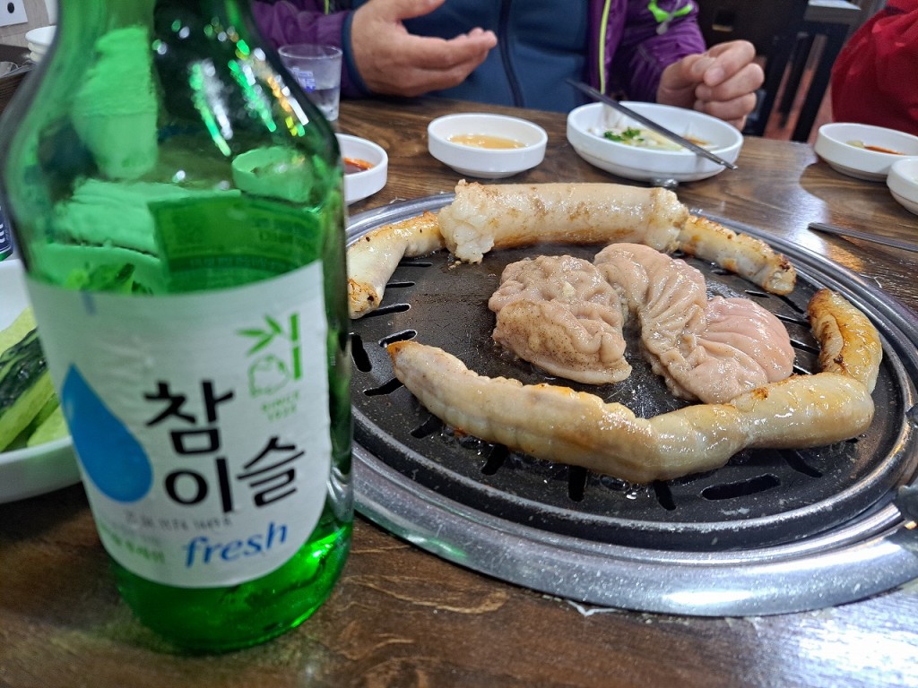 夕食はホルモン料理