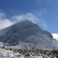 雪の久住山、雪を背負うとまた異なる風景を楽しむことができる。雪山は危険もあるがやはり楽しい