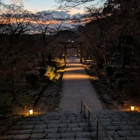 ■今日の一枚：夕焼けとライトアップが共鳴しているようでとても印象的でした。