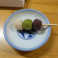■今日の一枚：打吹公園だんご、白餡、小豆餡、抹茶案の三種類で作られている。登山の後にいただきました。ありがとうございました。