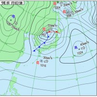 ■今日の一枚：日本海には低気圧があって東に進んでいます。今後平地、山地どちらも大荒れになるかもしれません。みなさんお気を付けください。