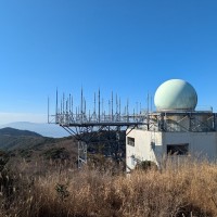 ■今日の一枚：18日に三郡山に登りました。三郡ブルーの山頂は快晴無風でとても気持ちが良かったです。まるで春でした。